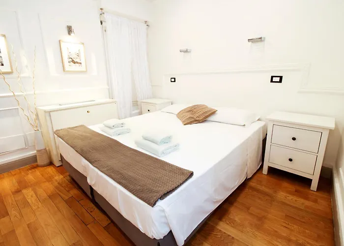 Domus Ester 3* Roma